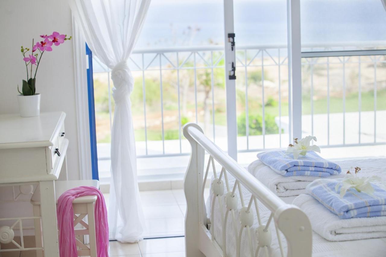 Mimoza Seafront Villa Protaras Exterior photo