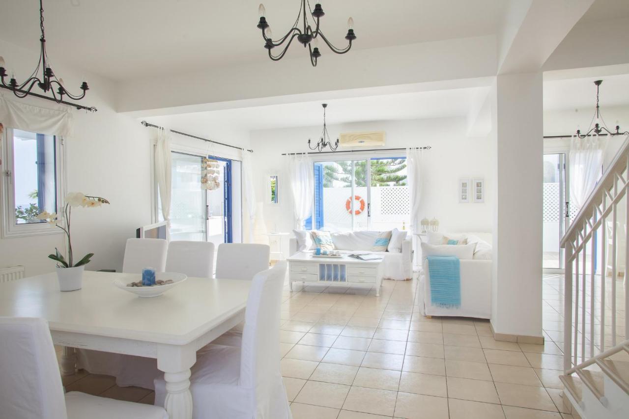 Mimoza Seafront Villa Protaras Exterior photo