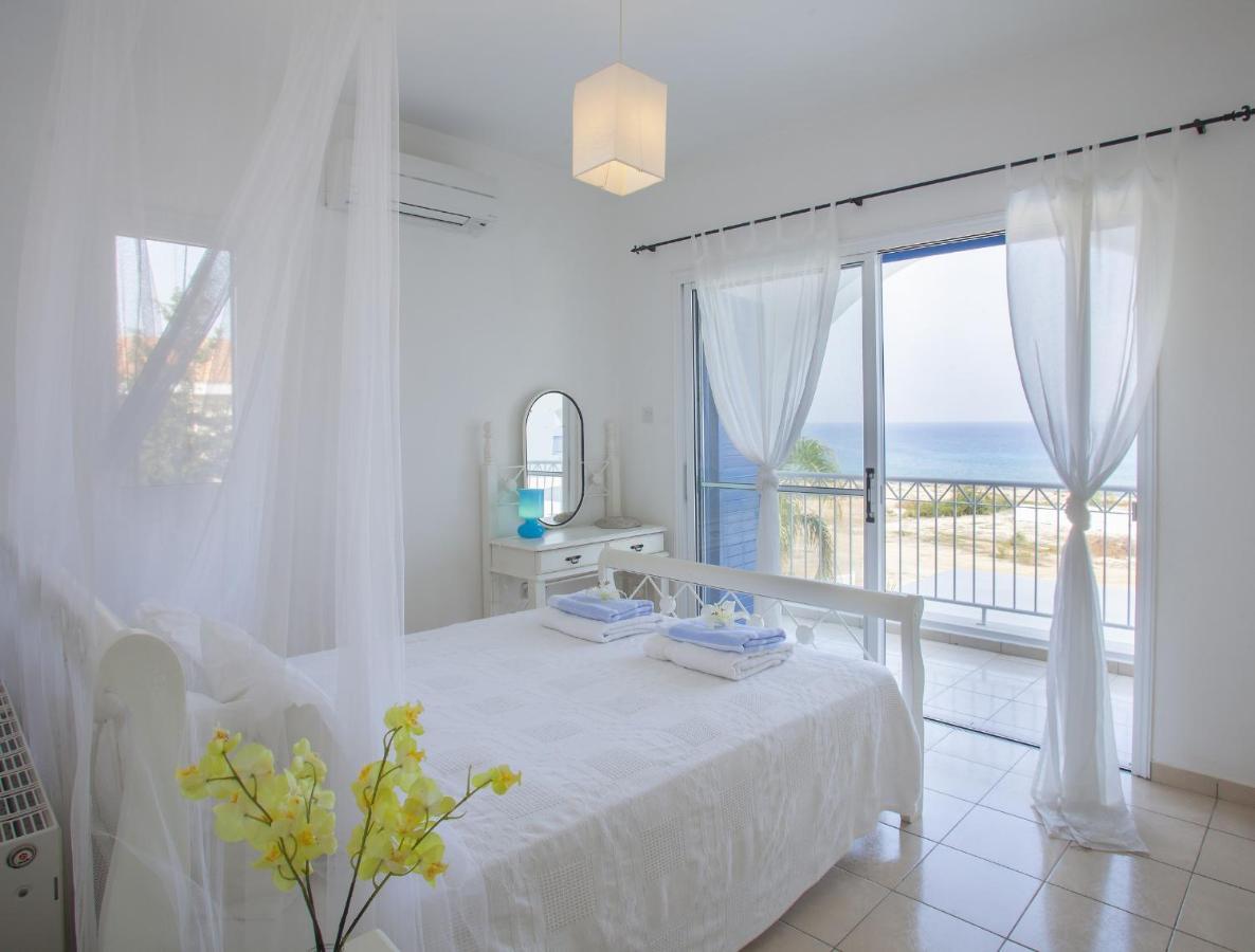 Mimoza Seafront Villa Protaras Exterior photo